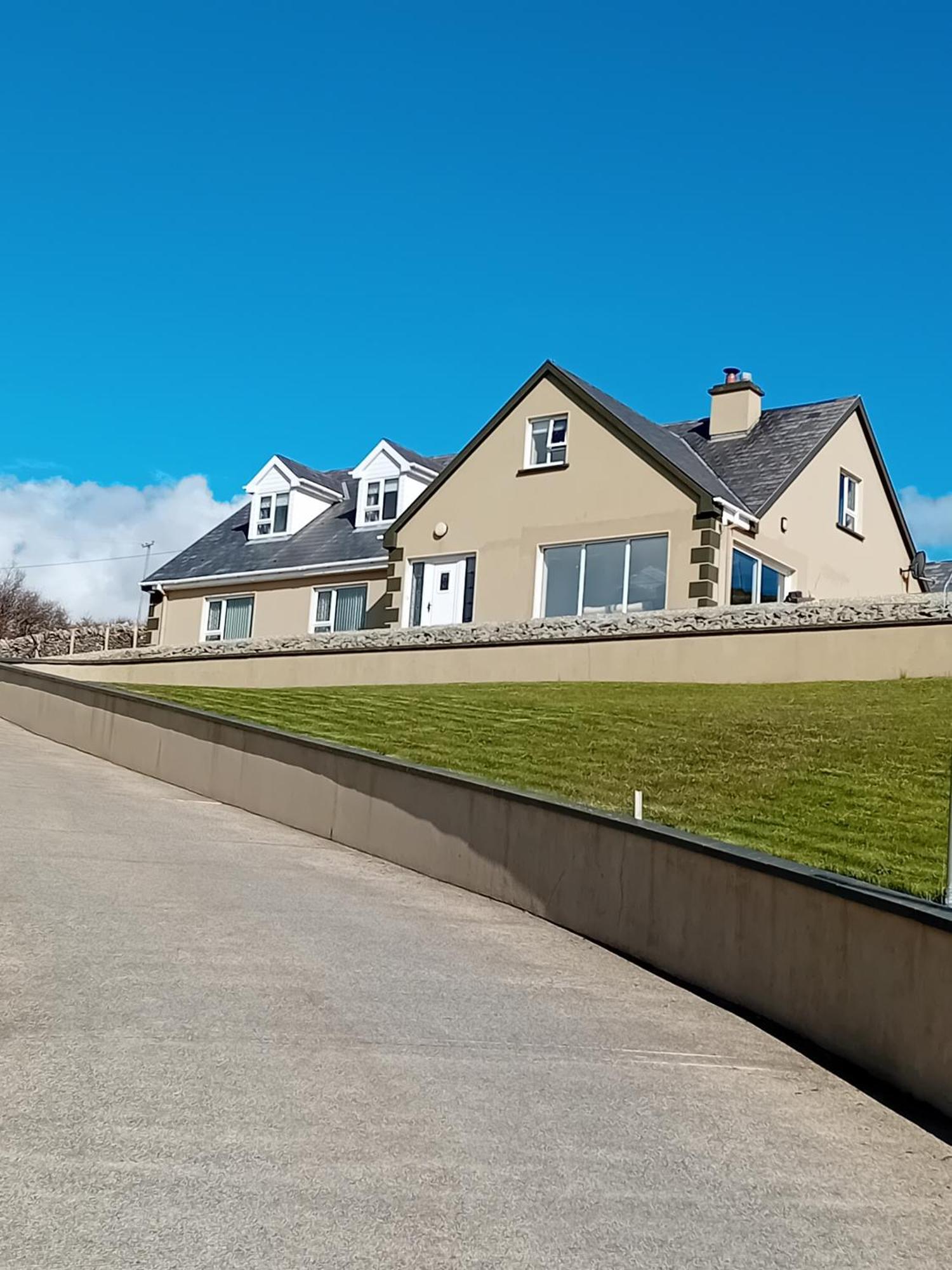 St Kieran'S Donegal Town Exterior foto